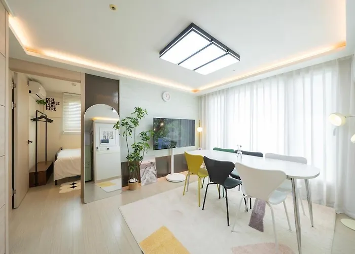 Gyeongbokgung 9min ㅣ 3br 2bathㅣ Sleeps 8ㅣ Family&group