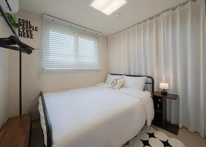 Gyeongbokgung 9min ㅣ 3br 2bathㅣ Sleeps 8ㅣ Family&group 아파트